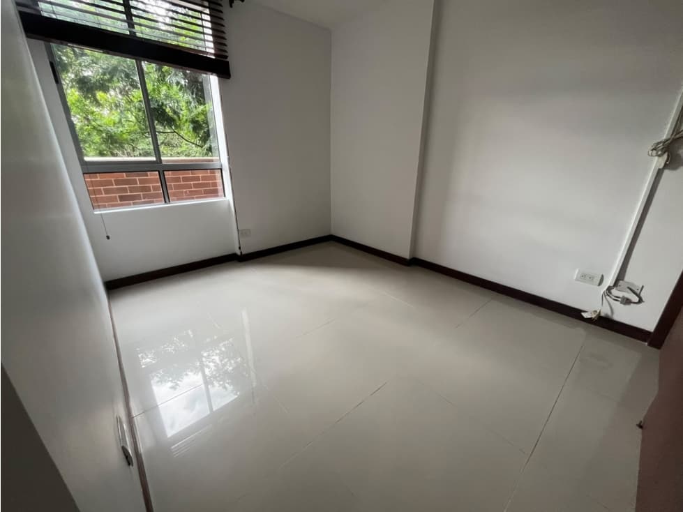 ARRIENDO APARTAMENTO ENVIGADO LA INMACULADA — foto 4