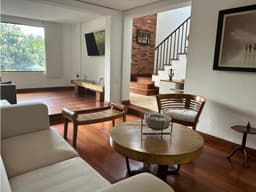 Venta de casa en Altos de Poblado.