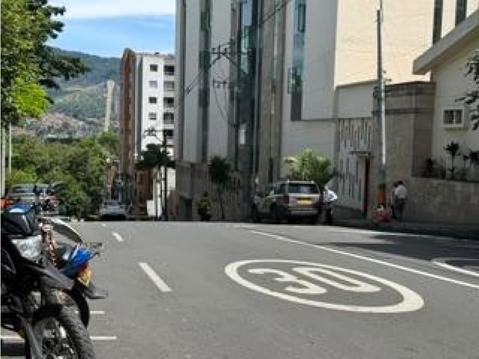 EXCELENTE CASA LOTE EN EL CORAZON DE ENVIGADO — foto 6