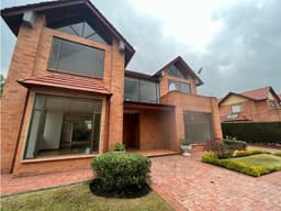 Espectacular casa en Arriendo, Condominio Campestre - Cajica