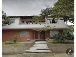 VENDO CASA UNIFAMILIAR ESQUINERA EN SIMON BOLIVAR/ POTENCIAL RENTAS