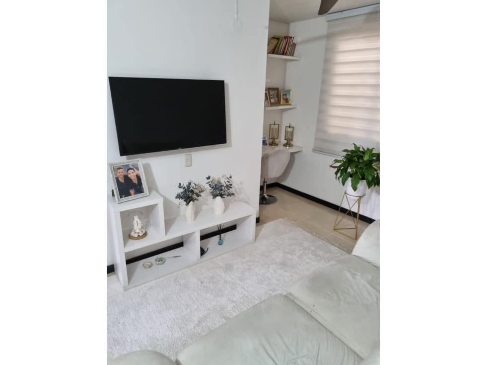 VENTA DE APARTAMENTO EN BOCHALEMA PISO 8 SUR DE CALI — foto 1