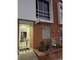 Casa esquinera en Conjunto para la venta en la Av. Sur, Pereira!!!