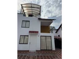 Casa en Conjunto para la venta en la Av. Sur, Pereira!!!