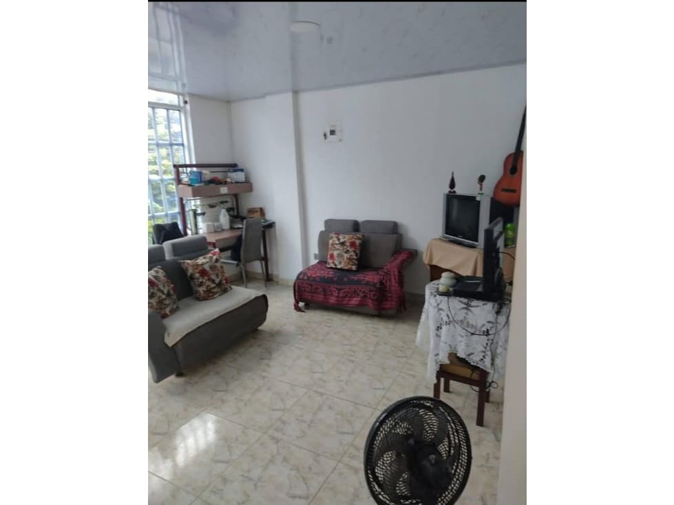 SE VENDE CASA DE DOS PISOS LLANO GRANDE — foto 3