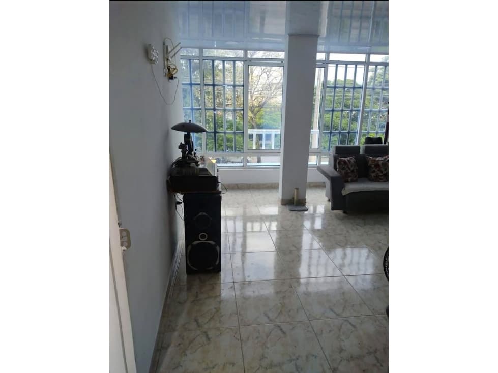 SE VENDE CASA DE DOS PISOS LLANO GRANDE — foto 5