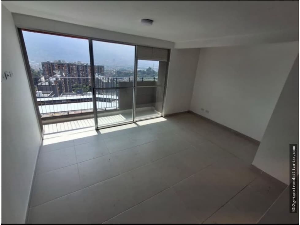 Apartamento en Itaguí - Bulevar Verde — foto 1