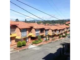 [UW] Vendo Casa Unifamiliar Remodelada, sector Barro Blanco, Rionegro