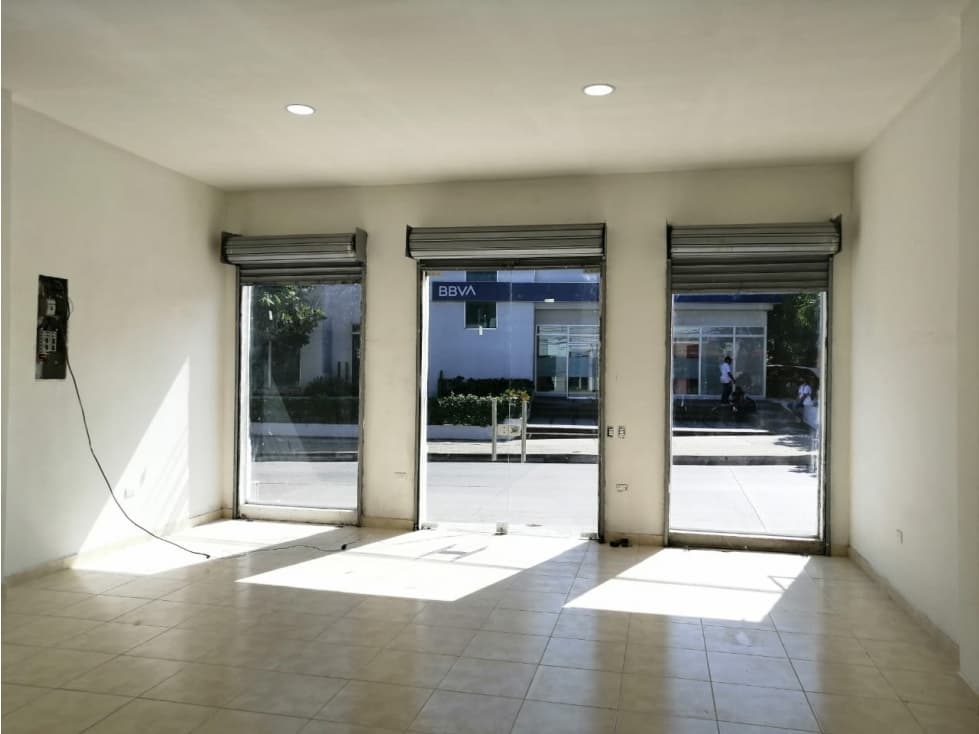 LOCAL EN ZONA COMERCIAL DEL CENTRO DE BARRANQUILLA — foto 1