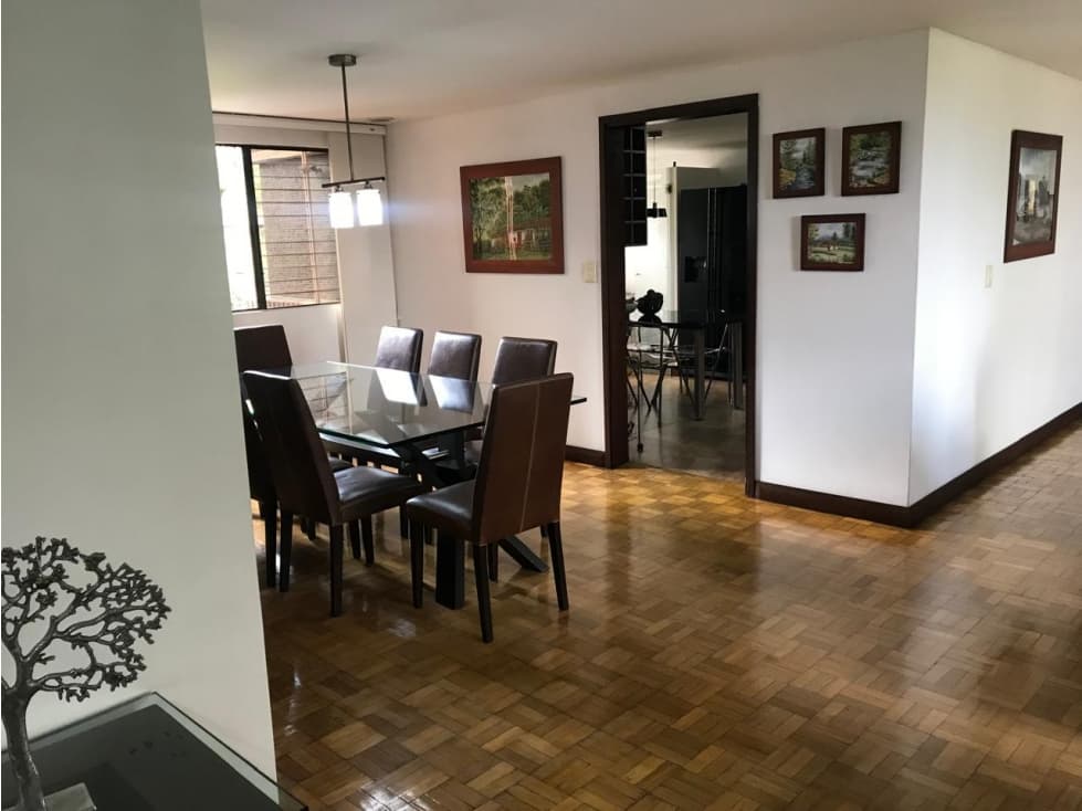 AMPLIO APARTAMENTO POBLADO CASTROPOL PARTE BAJA — foto 3