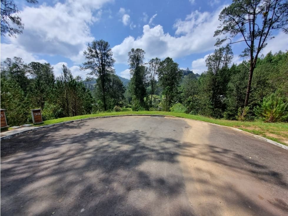 HERMOSO LOTE EN EL RETIRO EN PARCELACION — foto 4
