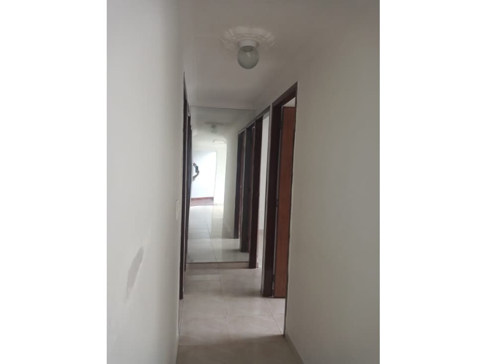 APARTAMENTO DE 3 HABITACIONES PARA LA VENTA — foto 3