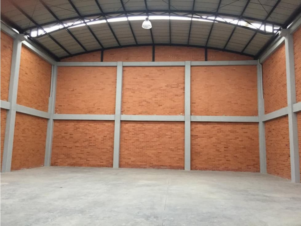BODEGA SECTOR LA PAZ ZONA DE SERVICIOS MIXTOS — foto 1