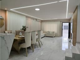 SE VENDE CASA INDEPENDIENTE REMODELADA EN PORVENIR