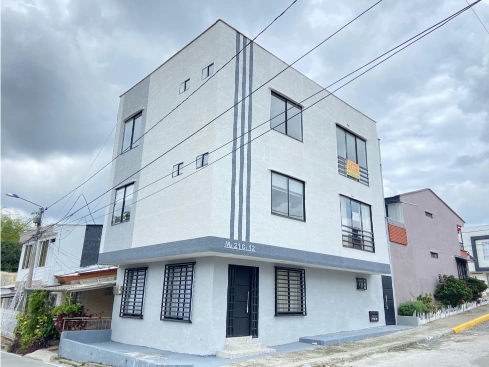 EDIFICIO DE 3 APARTAMENTOS MODERNOS. NORTE DE ARMENIA — foto 1