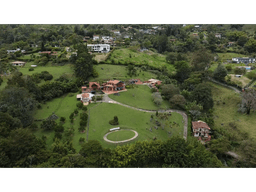 SE VENDE CASA CAMPESTRE EN COPACABANA - PRECIO DE OPORTUNIDAD