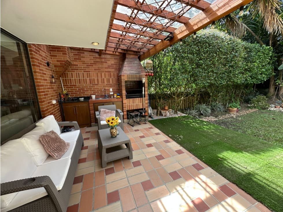 VENTA DE CASA EN ENVIGADO — foto 1