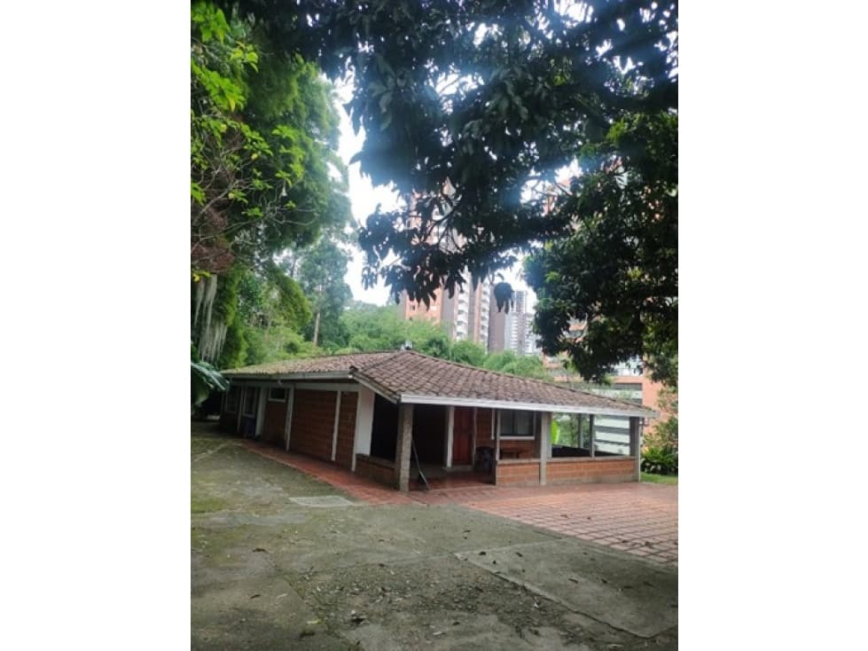excelente finca ubicada en el Trianon — foto 4