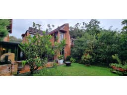 En venta casa el retiro, unidad cerrada cerca al parque