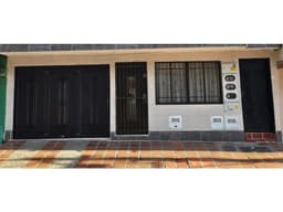 CASA EN VENTA ITAGUI SAN JOSE 1 PISO CON GARAJE
