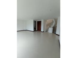Hermosa casa en venta y/o Renta /sector pinares Alto
