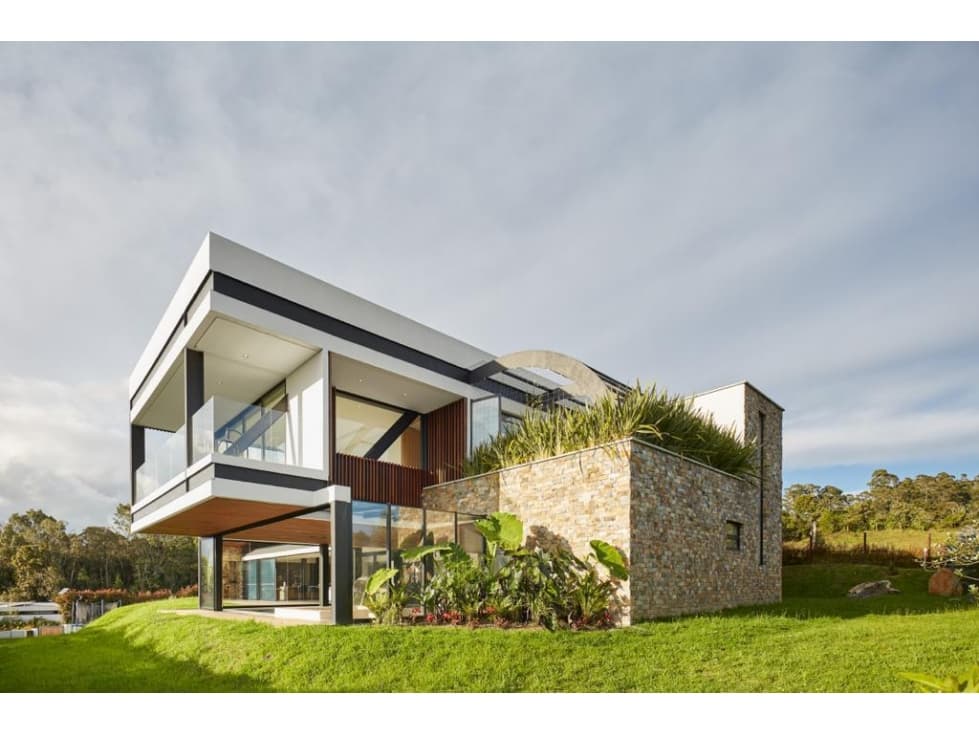 Casa en venta en Envigado sector Mall Indiana — foto 1