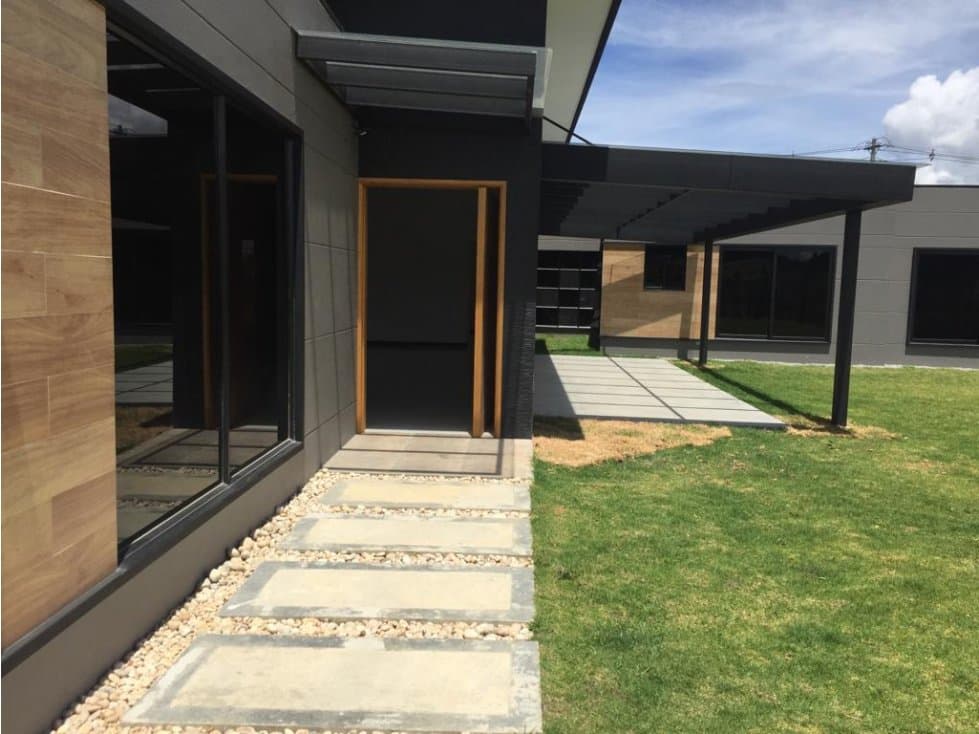 Casa en venta en Envigado Alto Palmas — foto 2