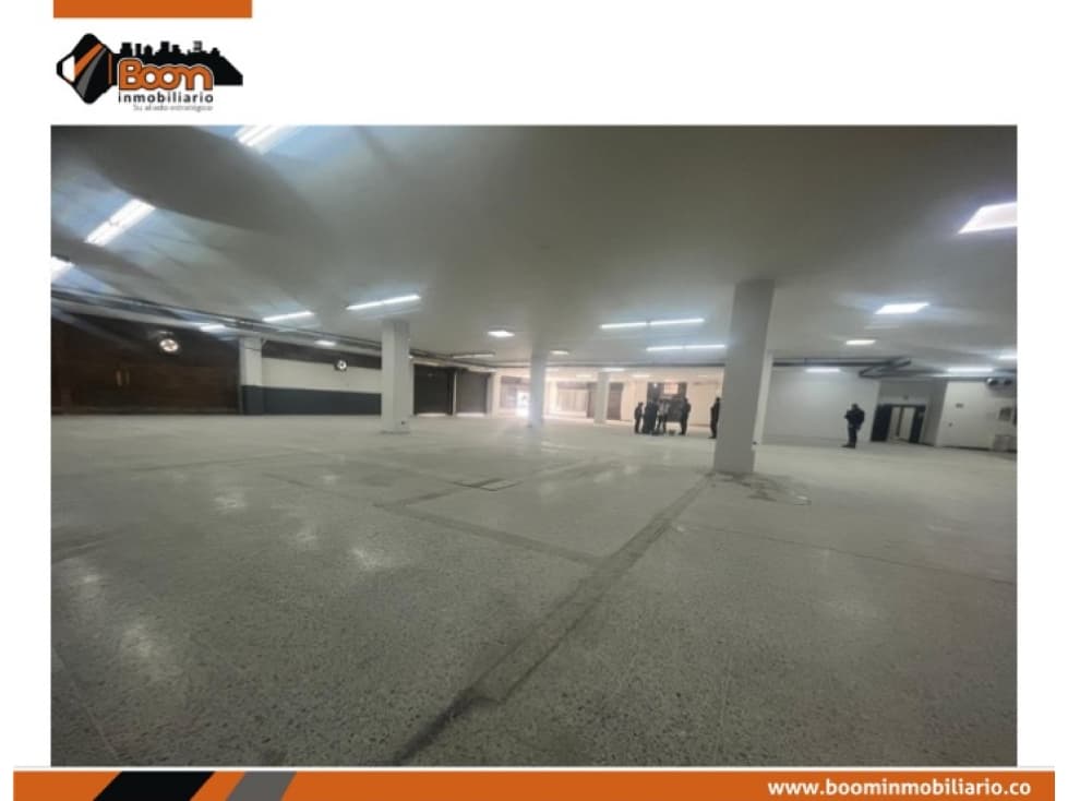 VENTA / ARRIENDO BODEGA LOGÍSTICA 3.363 M2 EN MONTEVIDEO — foto 5