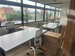 Oficina en coworking en arriendo, sector Estadio, Medellín