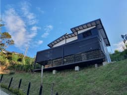 CASA CAMPESTRE PARA LA VENTA EN LA VEREDA SANTA BARBARA RIONEGRO