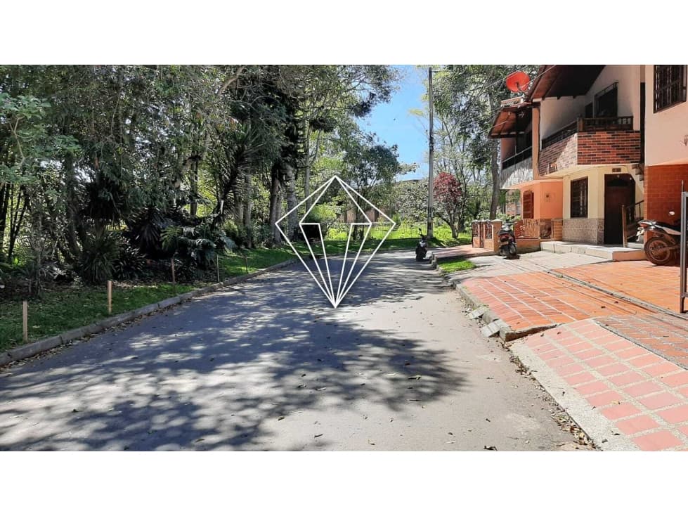 CASA EN VENTA EN LA CEJA — foto 1
