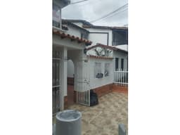 HERMOSA CASA PARA VENTA EN FONTANA