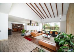 Venta casa hacienda fontanar tipo R habitaciones en el primer piso