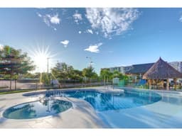 Ricaurte, Cund. Condominio Club House: ¡Espectacular Casa 2 Pisos!