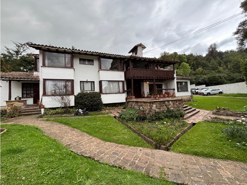 VENTA/ARRIENDO LOTE CON 4 CASAS — foto 1