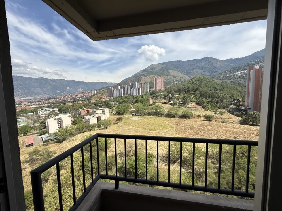 ARRIENDO APARTAMENTO NAVARRA BELLO — foto 3