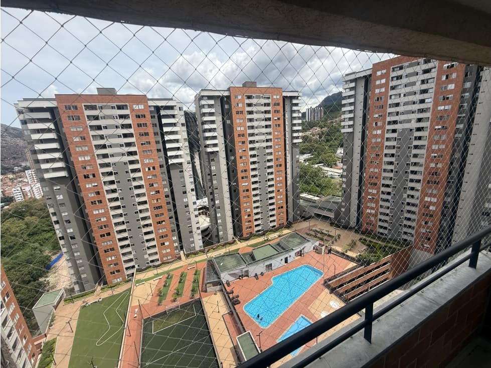 VENTA APARTAMENTO BELLO SANTA ANA — foto 1