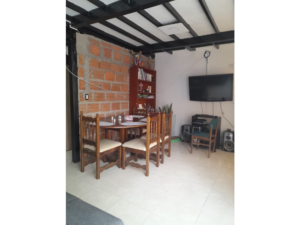 CASA EN VENTA SECTOR ALTOS DEL PORTON — foto 3