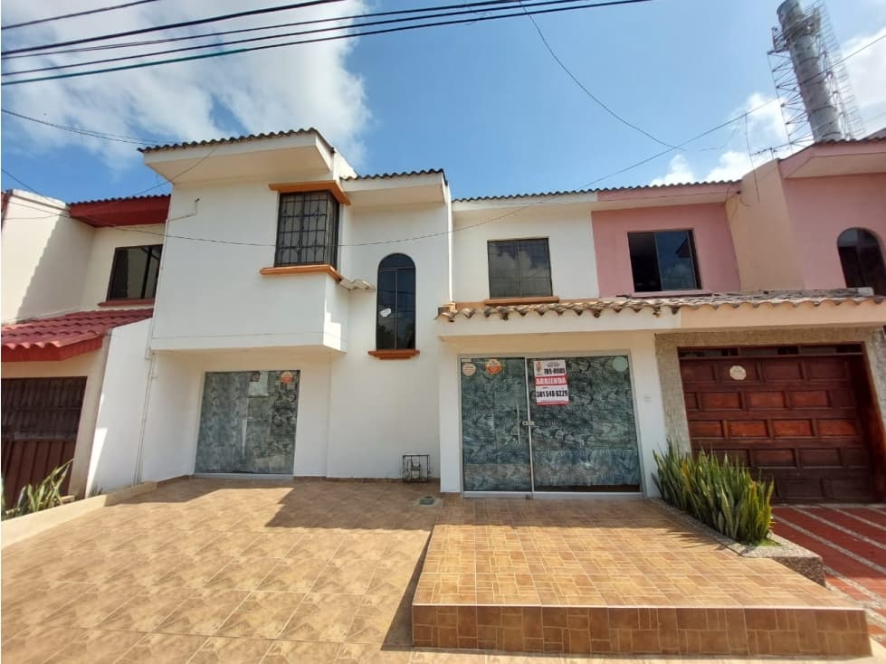 ARRIENDA CASA PARA USO COMERCIAL CERCA A ALAMEDAS — foto 1