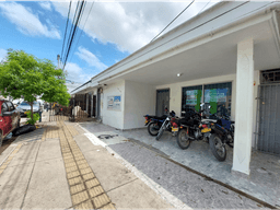 SE ARRIENDA O VENDE CASA PARA USO COMERCIAL EN EL CENTRO