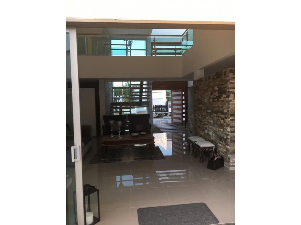 VENDE CASA AMOBLADA EN CONJUNTO CERRADO — foto 1