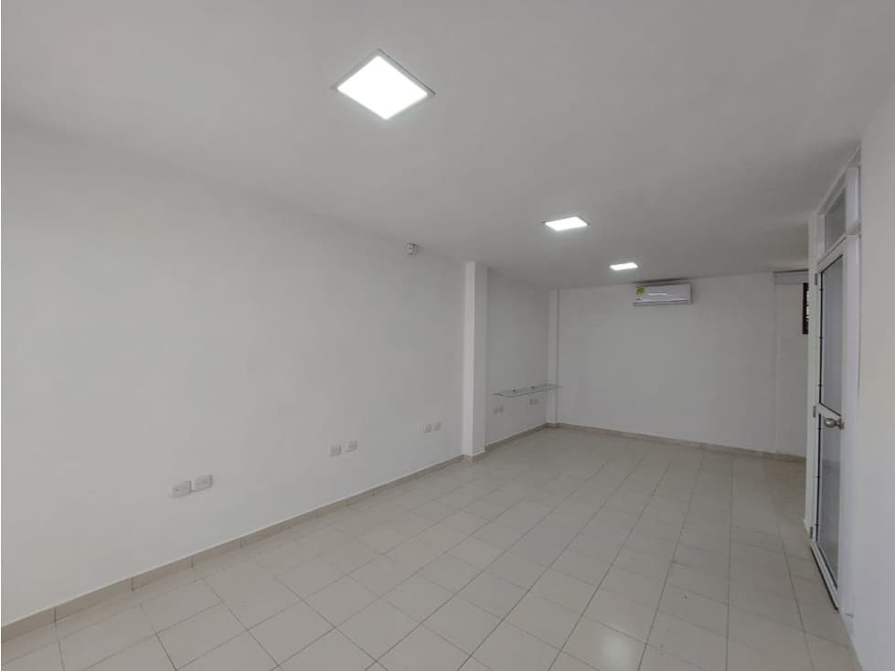 ARRIENDA CASA PARA USO COMERCIAL CERCA A ALAMEDAS — foto 6
