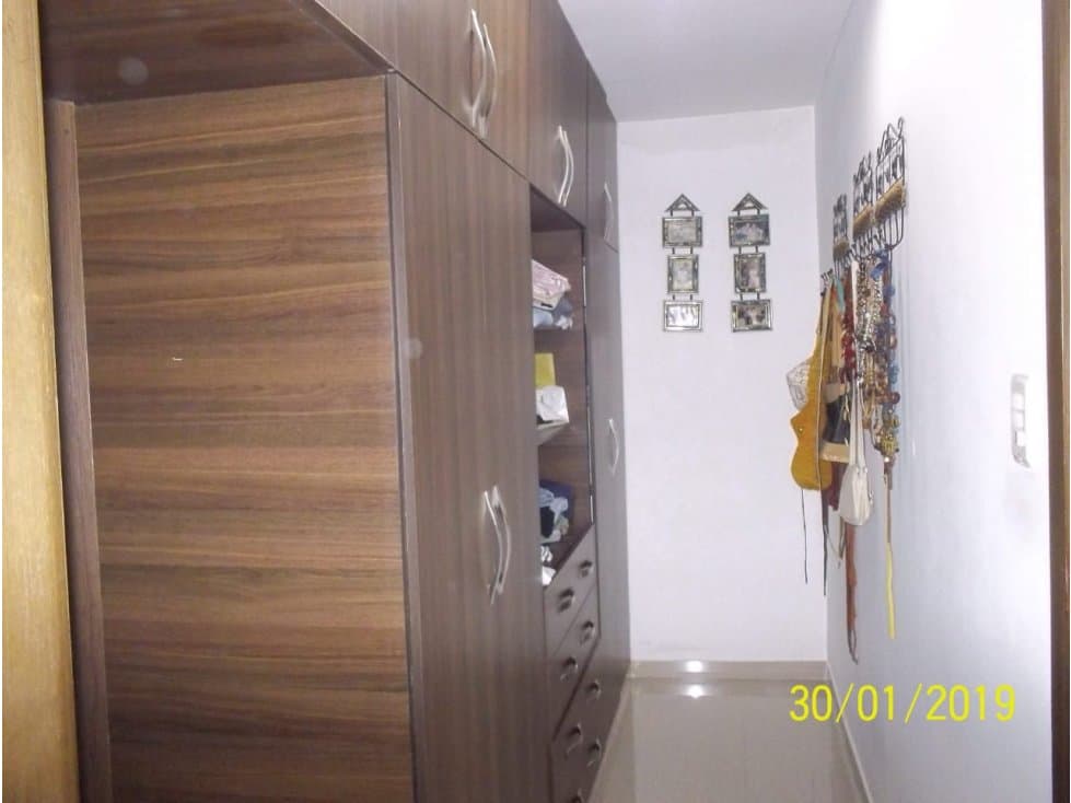VENDE CASA DE DOS PISOS EN CALIFORNIA — foto 6