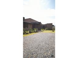 VENTA CASA MEDELLIN EL RETIRO 365MTS LOTE 8.200MTS 3 HABITACIONES
