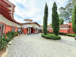 Casa En Venta Sector Loma Del Escobero Envigado