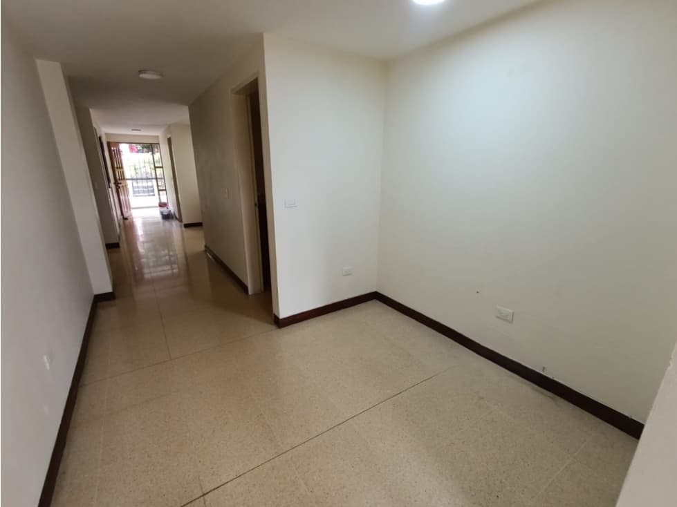 APARTAMENTO ROBLEDO CERCA PARQUE PRINCIPAL — foto 3