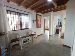 CASA DIVIDIDA EN DOS APARTAMENTOS ROBLEDO CERCA I.E. JESÚS REY