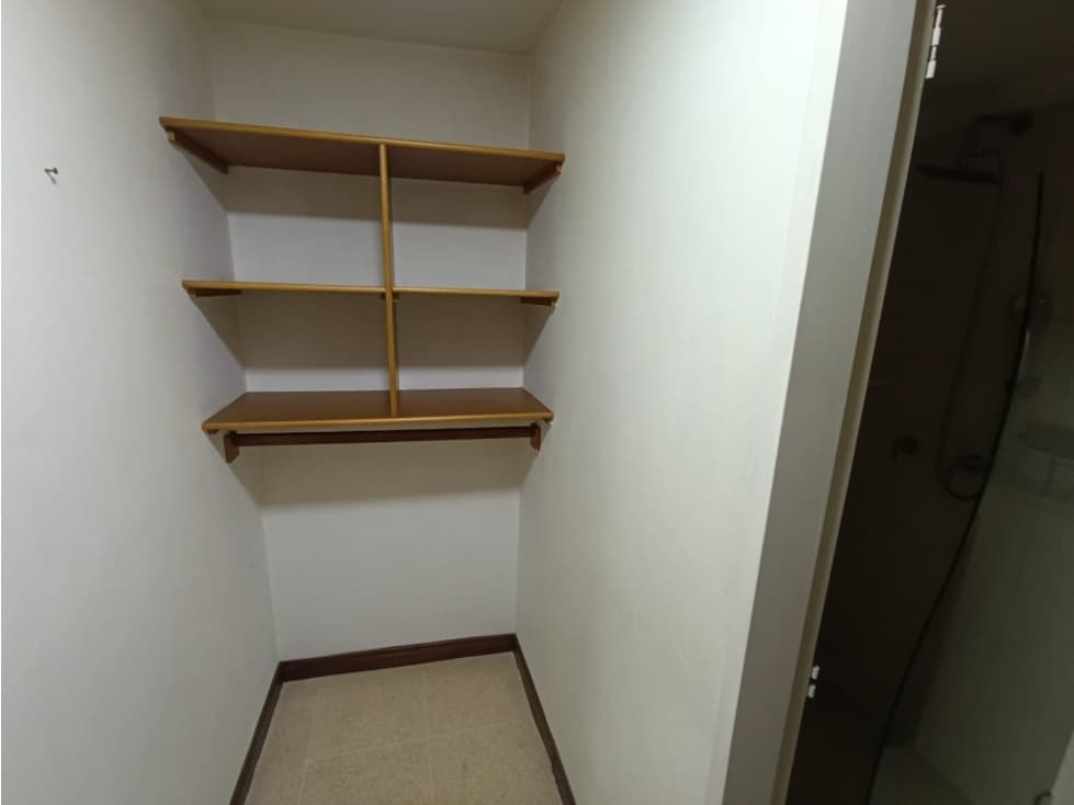APARTAMENTO ROBLEDO CERCA PARQUE PRINCIPAL — foto 4