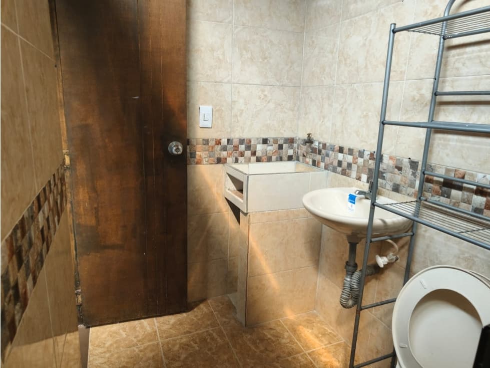 CASA 4 PISOS ROBLEDO CERCA UNIVERSIDAD ESUMER — foto 6
