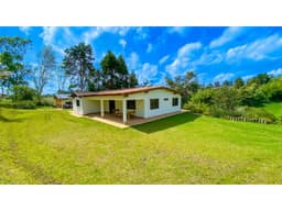 ESPECTACULAR FINCA EN VENTA RIONEGRO CON MUY BUENA AREA DE TERRENO